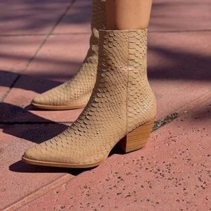 Matisse Tan Ankle Boots